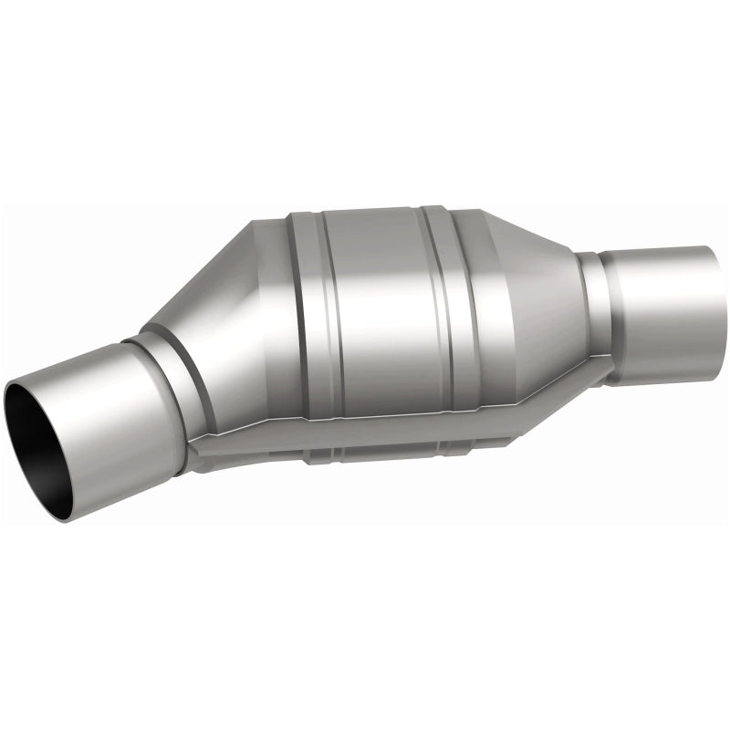 MagnaFlow Conv Univ 2.5 Angled Inlet