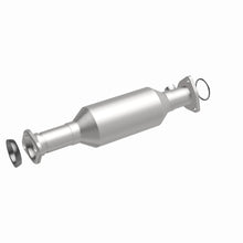 Load image into Gallery viewer, MagnaFlow Conv DF 97-01 Honda CR-V 2.0L